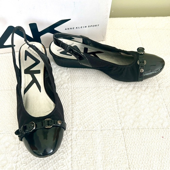 Anne Klein Slingback Wedge Shoes Black Glossy Toe Cap Comfort Davy size 8 - Picture 2 of 14
